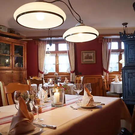 Guest house & Cramer Warstein