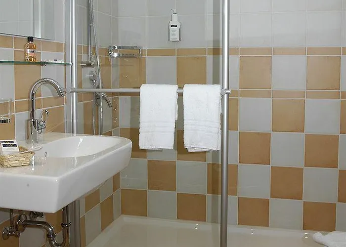 Vendégház & Cramer